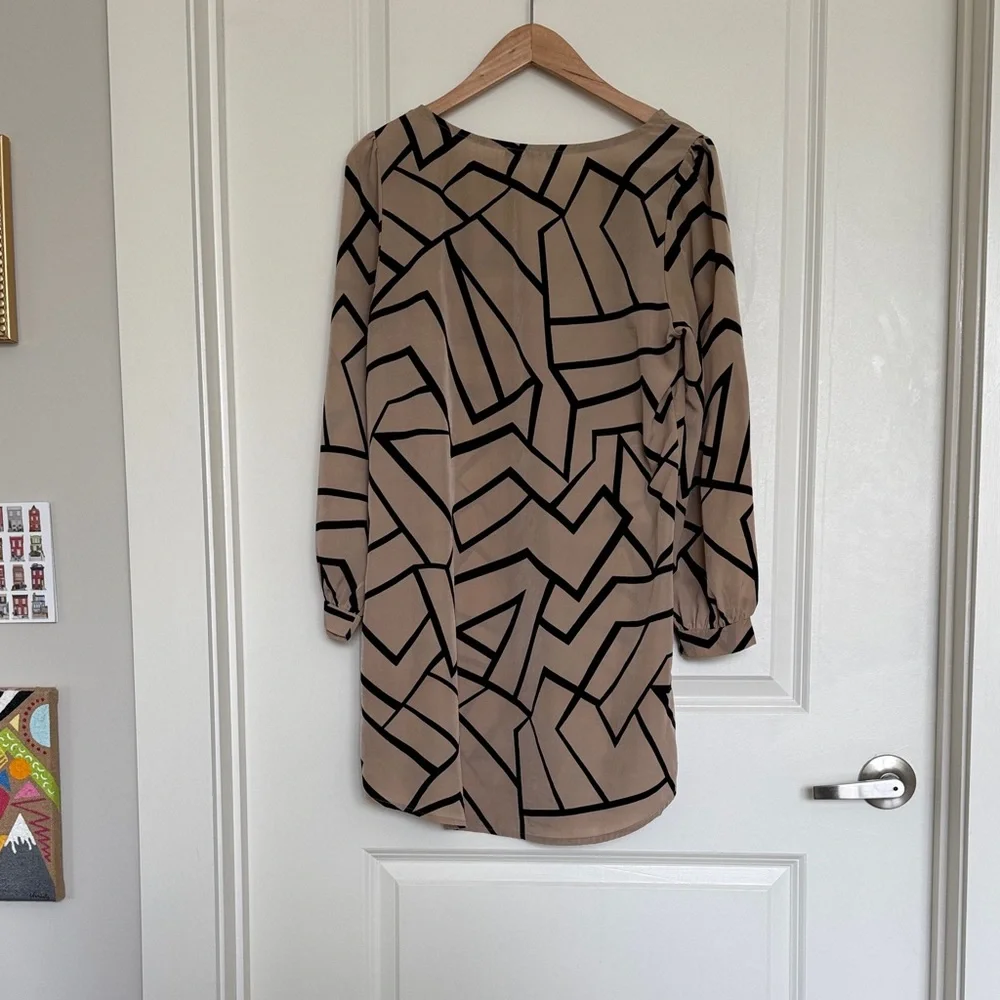 The Vintage Shop Beige and Black Geometric Mini Dress - Picture 3 of 3